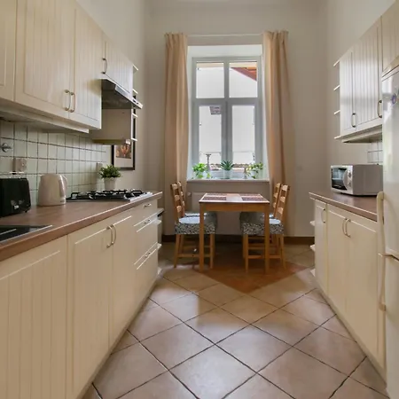 Apartment Ground Floor Family *