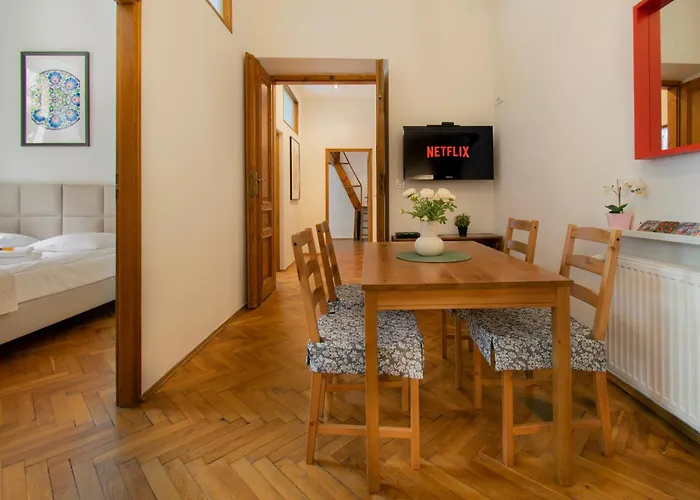 Lägenhet Ground Floor Family Kraków